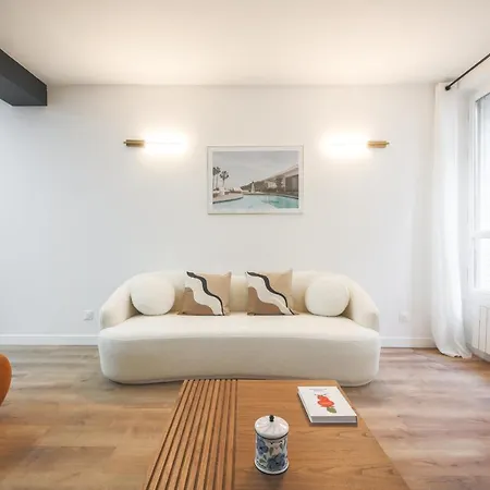 1#appart 4pers#2 Chambres#commerce#fullequipped#ac *