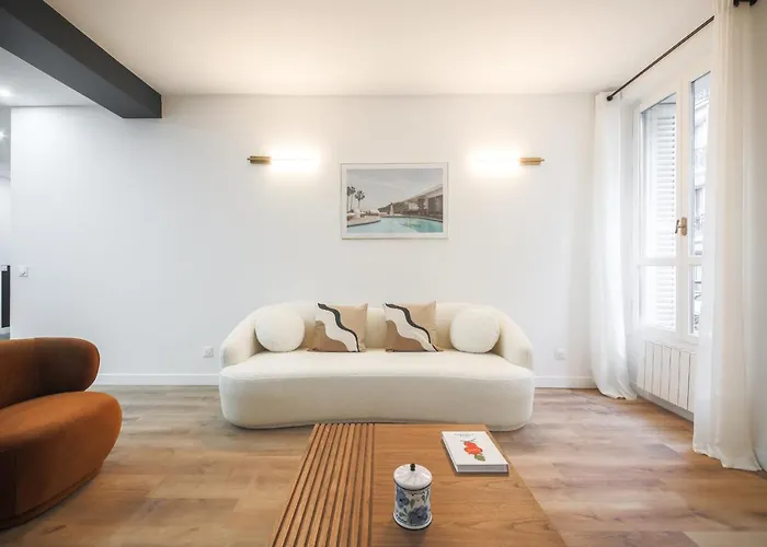 1#appart 4pers#2 Chambres#commerce#fullequipped#ac *